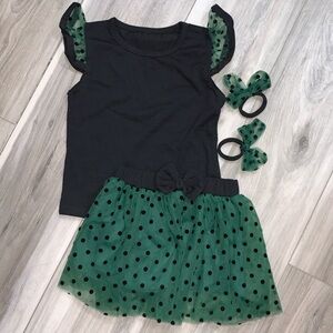 2️⃣ Toddler girls skirt set 2T new w/hair ties.